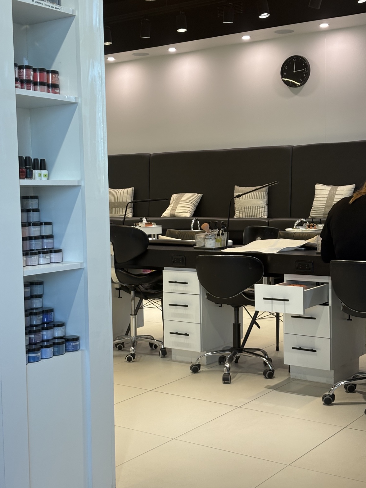Ai Nails & Spa gallery image 2